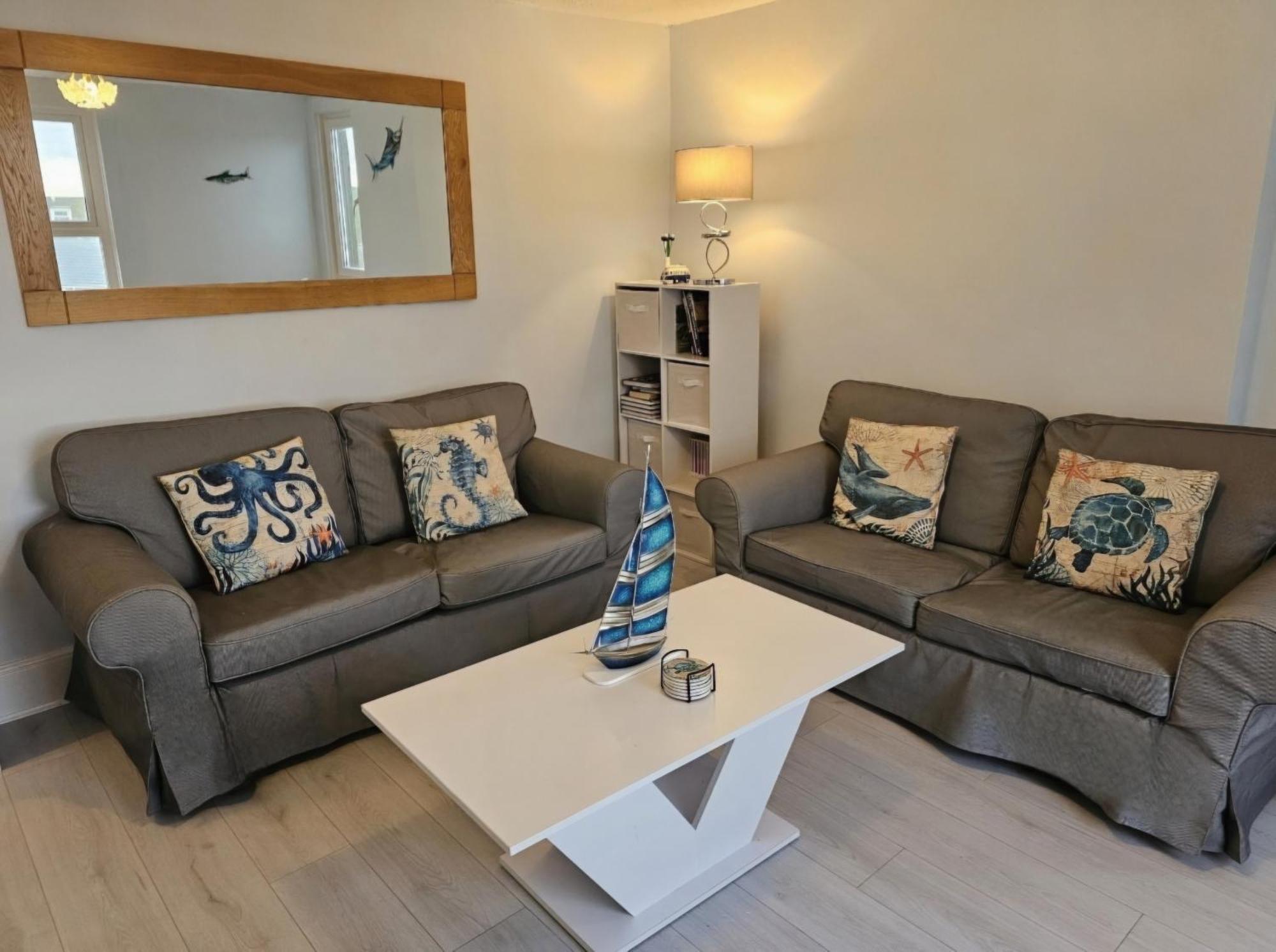 Sea Views, Big 2 Bed Flat Close To Beach & Harbour Appartement Ilfracombe Buitenkant foto