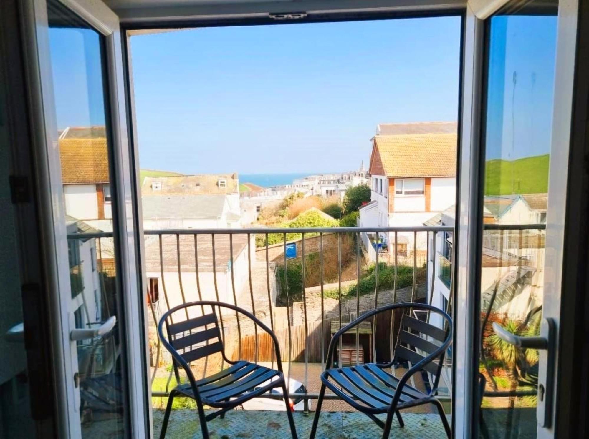 Sea Views, Big 2 Bed Flat Close To Beach & Harbour Appartement Ilfracombe Buitenkant foto